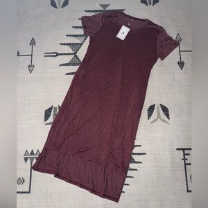 NWT Alaster Queen Heathered Burgundy Midi T-Shirt Dress, M